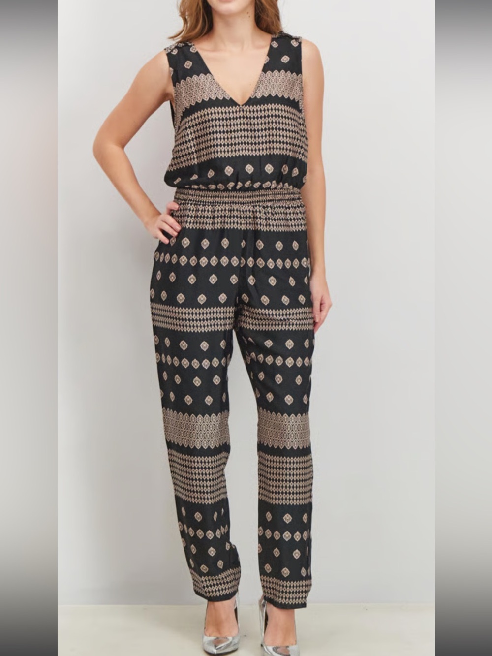Anthropologie Avec Les Filles Black & Gold Patterned V-Neck Jumpsuit M
